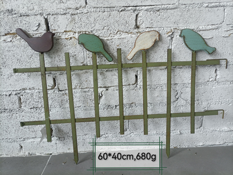 Metalo laipiojimo rėmas sodui, grindų montavimas