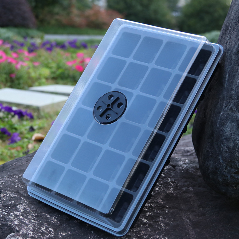 24 skylėmis dėklas sodinukams, apvaliu dangteliu, ventiliacijos angos, trijų dalių rinkinys, tvirta plastiko konstrukcija