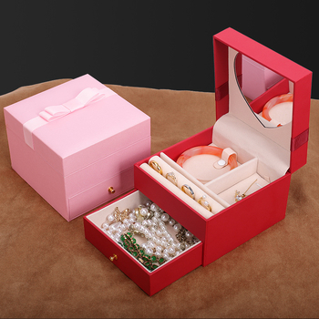 Širdies formos dviejų lygių juvelyrinių dėžučių su veidrodžiu ir stalčiumi, skirtų apyrankėms, karoloms ir žiedams laikyti | kompozitinės medžiagos, įpakavimo dėžutė