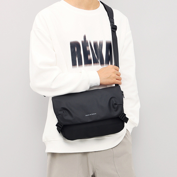 Мъжка кръстосана чанта през рамо в уличен стил, голям капацитет, с цип и джоб за телефон, вътрешен джоб с цип, една презрамка