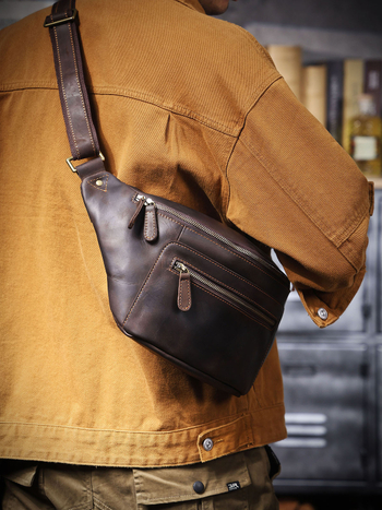 Vyrų krūtinės krepšys iš natūralios odos, viršutinio sluoksnio karvės odos, pamušalas poliesterio-kokvilnos, kasdieniniam naudojimui