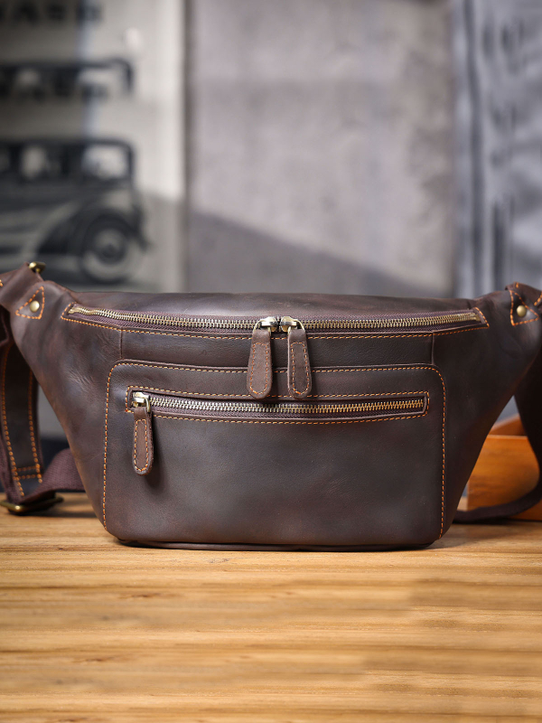 Vyrų krūtinės krepšys iš natūralios odos, viršutinio sluoksnio karvės odos, pamušalas poliesterio-kokvilnos, kasdieniniam naudojimui