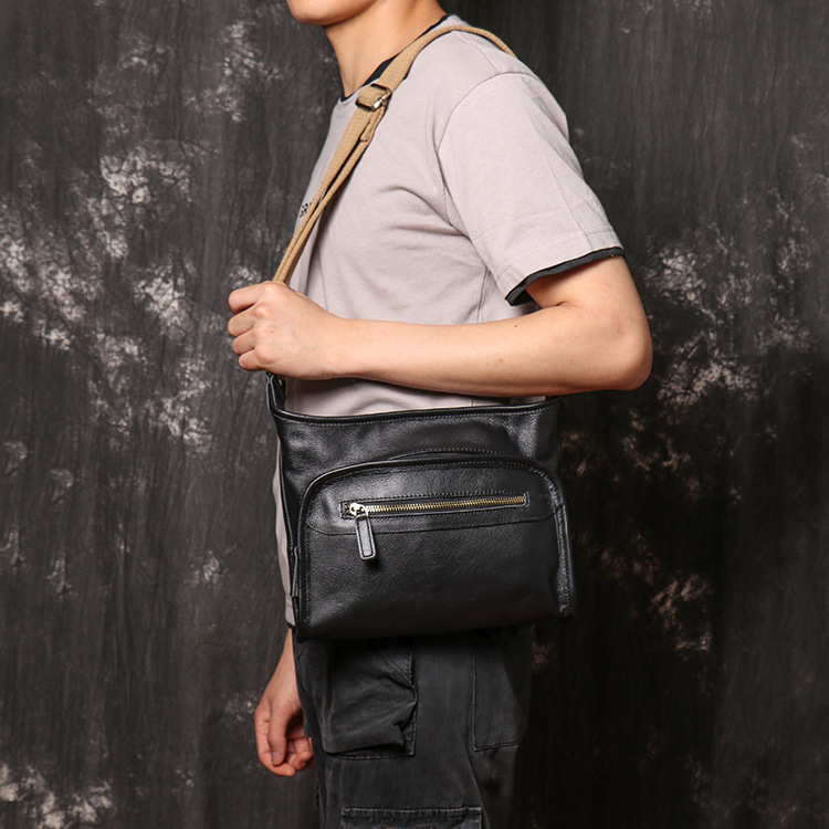 Férfi street-stílusú crossbody táska valódi bőrből, nagy kapacitás, terheléscsökkentő dizájn