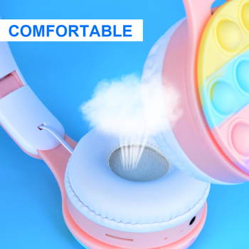 M6 ausinės su katės ausimis Bluetooth, LED apšvietimas, stereo garsas su giliu basu, microSD kortelės lizdas; Bluetooth 5.0, 10 m diapazonas, veikimo laikas 4–8 valandos