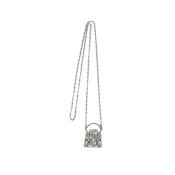 Utcai stílusú fém kiegészítő táska, függőleges négyszögletes forma, fedéllel és crossbody pánttal