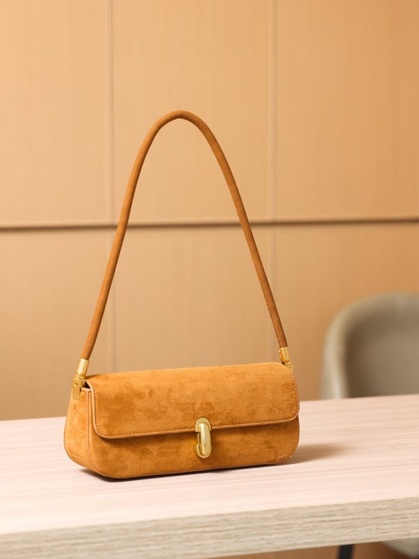 Női válltáska városi minimalist stílusban — PU bőr, baguette stílus, horizontális négyszögletes forma, fedélzárás, poliészter bélés