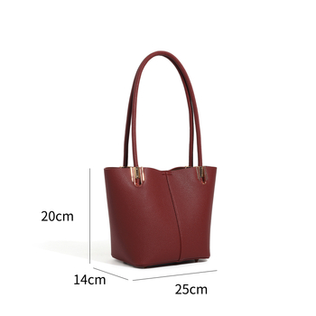 Bucket táska, PU anyag, vízszintes négyzet alakú forma, cipzáras nyitás, belső zseb a telefon számára