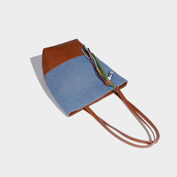 Geantă bucket din denim pentru femei, stil street, formă verticală pătrată, închidere magnetică, căptușeală poliester