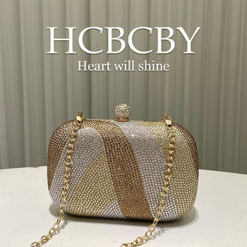 Χρυσό κλατς, πολυεστερικό υλικό, σκληρός φάκελος, κλείσιμο με κούμπωμα, ορθογώνιο σχήμα (Χειμερινή συλλογή 2024)