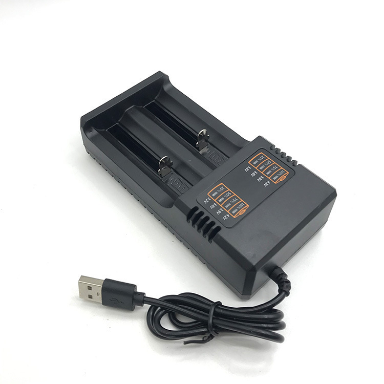 Двоен слот USB зарядно за литиеви батерии 18650/26650 с интелигентно бързо зареждане, изход 4.2V 2A, вход 110-240V, CE сертифициран