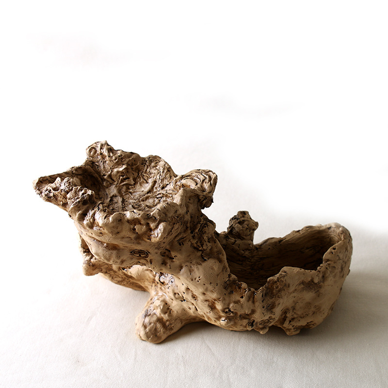 Vazonas sukulentams iš dervos – staliniam naudojimui, idiliškas stilius, gruntavimo darbai