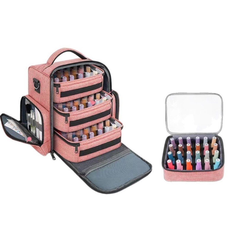 Trysluoksnė nagų lako laikymo maišelis su ratukais, talpina iki 70 butelių, iš Oxford audinio, atsparus vandeniui.