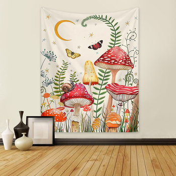 Sieninis gobelenas: Fantazijos grybų augalų raštas su drugeliais ir mėnuliu — miegamojo sienai dekoras, poliesterio pluoštas, 100% turinys, mašininiu audimu, stačiakampė forma