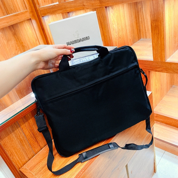Чанта за лаптоп: ултралека, износоустойчива и устойчива срещу земетресения; Oxford плат, подплата полиестер