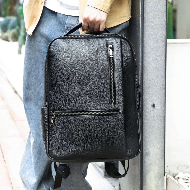 Üzleti hátizsák valódi bőrből, 20–35 L kapacitás, kompatibil 15 hüvelykes laptophoz, vízálló, első réteg marhabőrből