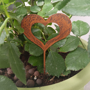 Градинска скулптура от ковано желязо, три части, любовен силует, за саксии, външна употреба