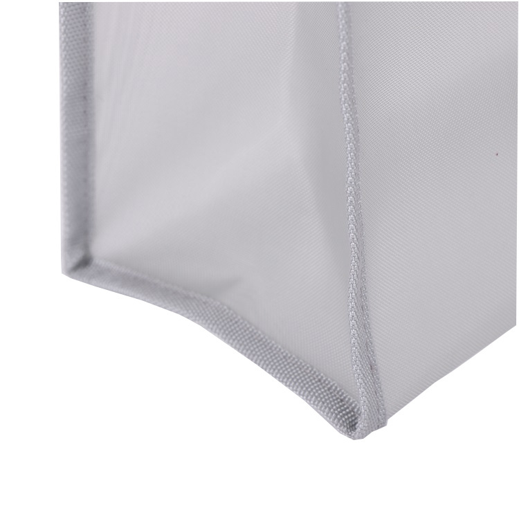 Nailono tinklo krepšys su dideliu talpa, nešiojamas, tuščias dizainas logotipo spausdinimui termo perdavimo būdu; medžiaga: 136g/160g nailono tinklas; panaudojimas: bendras įpakavimas