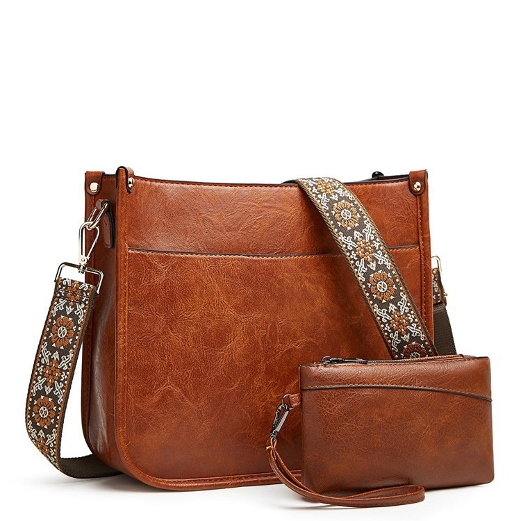 PU bőr női táska, leopard mintával, vízszintes négyzet alakú, cipzáras záródás, belső rekeszek: rejtett cipzáras zseb, telefonzseb, ID zseb