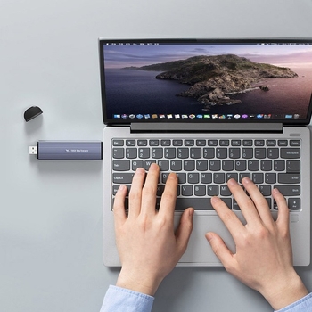 M.2 NVMe/NGFF SSD korpuss ar dubulprotokolu USB 3.0 un Type-C, alumīnija sakausējuma korpuss, atbalsta līdz 2 TB, ātrums līdz 10 Gbps
