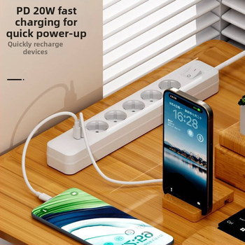 Europos standartų Schuko kištukų skirstytuvas, 3.1A, 100-250V AC, 3000W, PC korpusas, CE sertifikatas