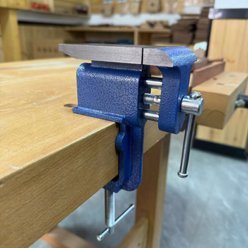 Meike stolni vješak s nakovljem, tijelo od lijevanog željeza, 1360 g, višenamjenski držač