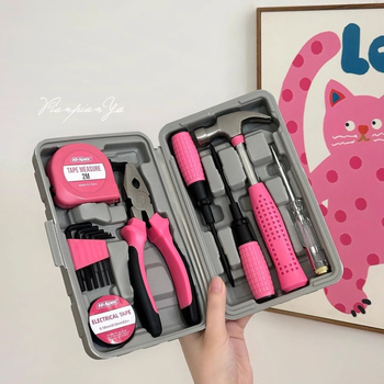 Σετ εργαλείων οικιακής χρήσης με κατσαβίδι, σφυρί και πένσες σε φορητό κουτί — Ατσάλι υψηλής περιεκτικότητας σε άνθρακα, γυαλισμένη επιφάνεια, βάρος 0.8, σετ περιλαμβάνεται