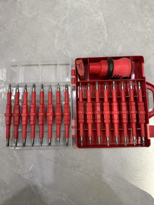 18-in-1 veržliarakčių rinkinys elektrikams su ratuku, izoliotas, S2 įrankio plienas, plastikinė rankena