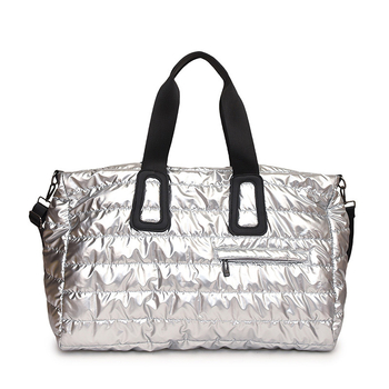 Τσάντα Tote από diving-cloth, πολυεστερική επένδυση, οριζόντιο τετράγωνo σχήμα, κλείσιμο με φερμουάρ και εσωτερική τσέπη με φερμουάρ