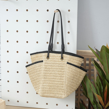 Απλή ψάθινη τσάντα Tote σε αστικό στυλ με φερμουάρ и επένδυση πολυεστέρα