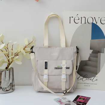 Ruksak od PU materijala; podstava od najlona; moderan stil; uzorak slova; ženski model