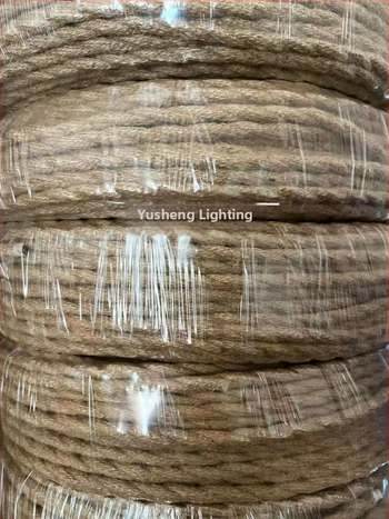 Yusheng maitinimo laidas su PVC izoliacija, VDE sertifikatas, skirta apšvietimo įrangai.