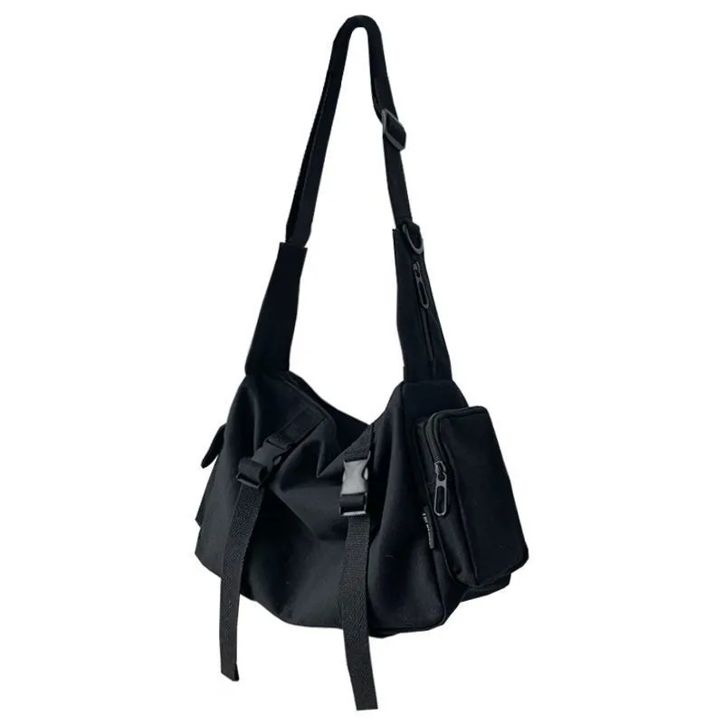 Tote táska – Urban Simplicity stílus, Nylon anyag, vízszintes négyzet alak, cipzár