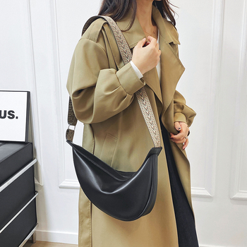 Γυναικεία crossbody τσάντα Dumpling – Πολυεστέρας, Κλείσιμο με φερμουάρ, Εσωτερικό τσεπάκι με φερμουάρ