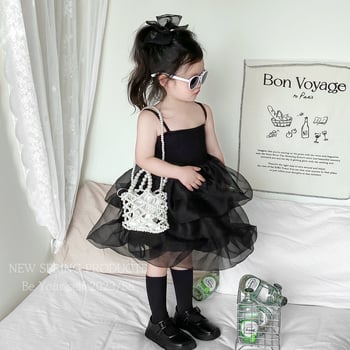 Akrilinė bucket rankinė su miesto minimalistiniu stiliumi, horizontalaus kvadrato formos, užsegimas virvute, vidinė kišenė telefonui