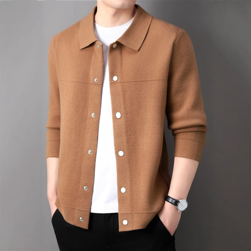 Vyrinis vilnos kardiganas – plona vilna 30–35%, storas mezginys, apykaklė su reveru, ilgos rankovės, rišinis kraštas