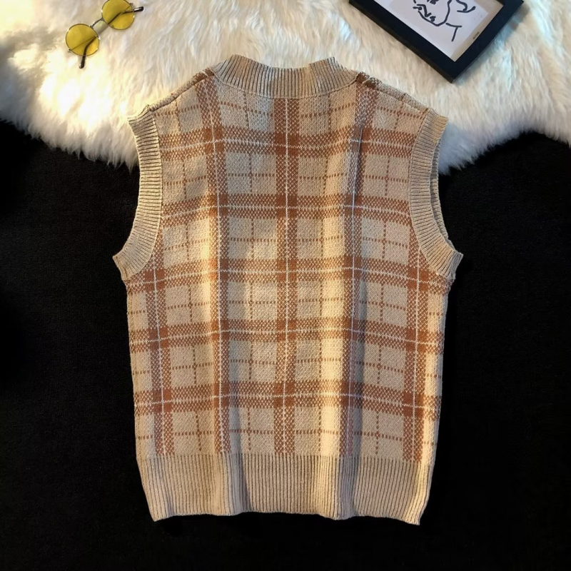 V kaklo megzta liemenė su langiniu raštu, tinklo audinys, laisvas kirpimas, ilgis 50–65 cm