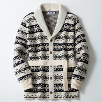 Плетен жакардов кардиган, удебелен за зимата, прав силует