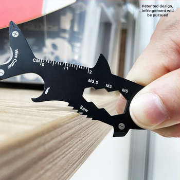 EDC išgyvenimo įrankių kortelė, ryklio formos butelių atidarytuvas, nerūdijantis plienas, 18 g, 15-in-1 daugiafunkcinė raktų grandinė