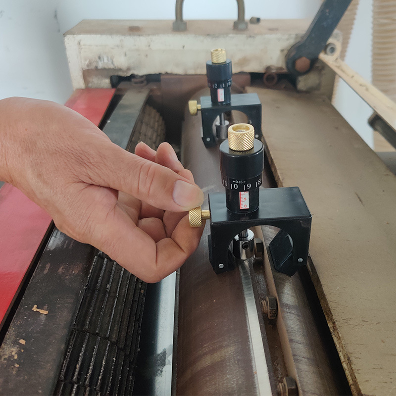 Cow rules Регулиращ инструмент за planer – прецизен уред за точно позициониране на нож за плоско и лицево планерно шлайфане