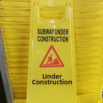 A-formos įspėjimo ženklas — pūtimo formavimas, atšvaitinė plėvelė klasė 1, 20 vnt./dėžė, serija: Įspėjimo ženklai