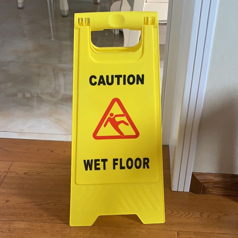 A-formos įspėjimo ženklas — pūtimo formavimas, atšvaitinė plėvelė klasė 1, 20 vnt./dėžė, serija: Įspėjimo ženklai