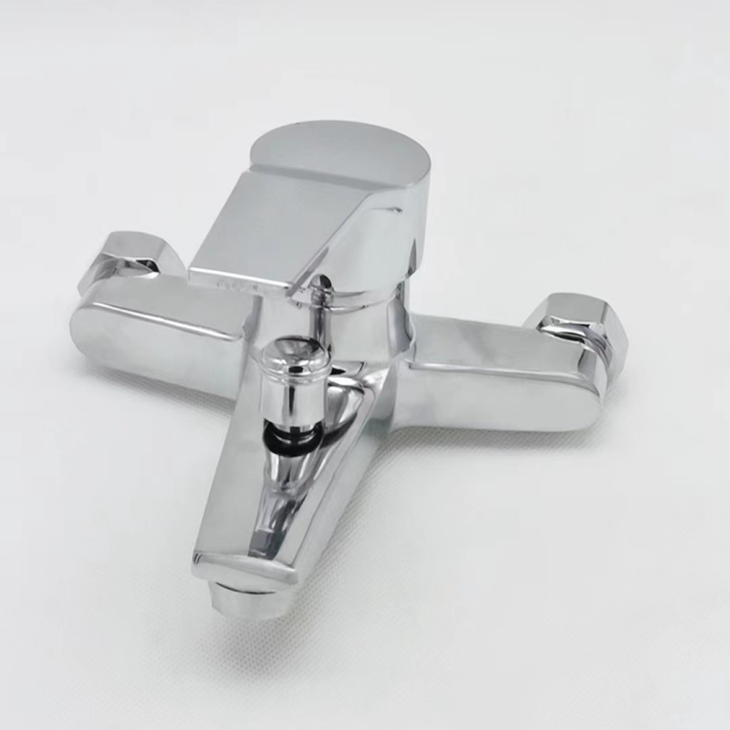 Įmontuojamas sieninės trišakės dušo maišytuvo su paslėptu maišytuvu, cinko lydinio korpusas, keramikinis vožtuvas, 0–90°C, 0,8 MPa