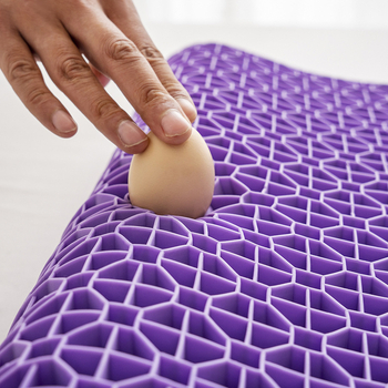 Stačiakampė pagalvė su TPF gelio užpildymu ir 100% poliesterio danga, skirta kaklo stuburo palaikymui; skalbiama, 2.4 kg, vienam naudotojui.