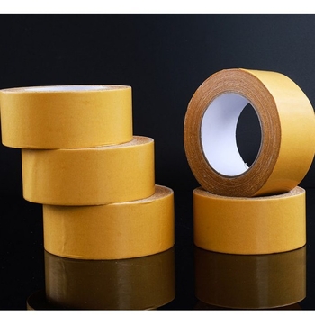 Διπλής όψεως ταινία για χαλιά σε εκθέσεις, PE υπόστρωμα, πάχος 280 μm, βιξοτιμότητα 80 N/m, εύκολη στην τοποθέτηση και αφαίρεση, με χαρτί αποδέσμευσης