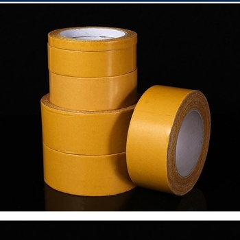 Διπλής όψεως ταινία για χαλιά σε εκθέσεις, PE υπόστρωμα, πάχος 280 μm, βιξοτιμότητα 80 N/m, εύκολη στην τοποθέτηση και αφαίρεση, με χαρτί αποδέσμευσης