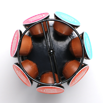 Nestlé kavos kapsulių laikiklis, pasukamas saugojimas, talpina 35 kapsules, plieninės vielos rėmas, nuimamas ir nereikalauja tvirtinimo