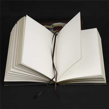 Σημειωματάριο με κρύσταλλο ένθετο και γεωμετρικό μοτίβο λίθων, φυσικός κρύσταλλος, διεργασία γλυπτικής, Arthur Jewelry