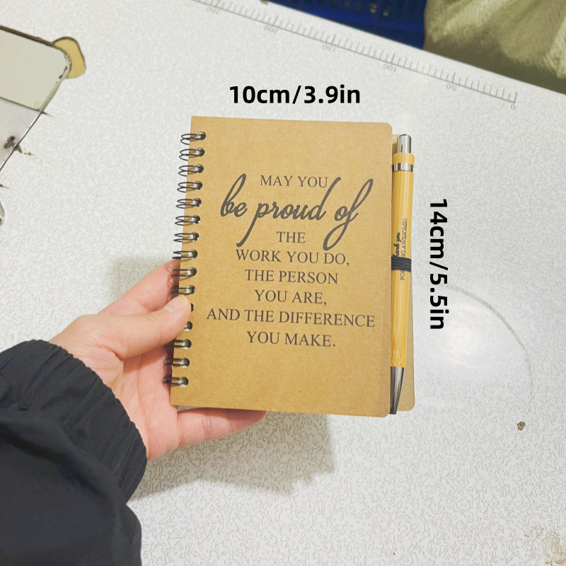 Set de carnet spiral și stilou din bambus (model LN20250222, 50 pagini, hârtie 80gsm, personalizare disponibilă, cadou gata de oferit)