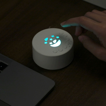 Nešiojama balto triukšmo miego įranga su muzine funkcija, įmontuota 300–500 mAh baterija, be ekrano, daugiau nei 12 valandų veikimo, įkrovimas