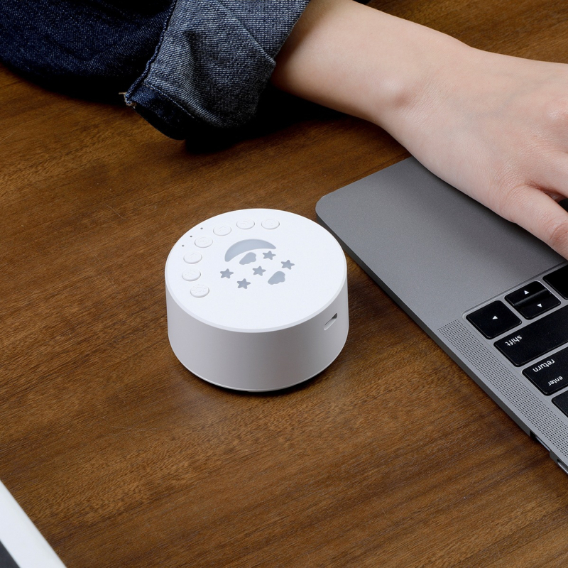 Nešiojama balto triukšmo miego įranga su muzine funkcija, įmontuota 300–500 mAh baterija, be ekrano, daugiau nei 12 valandų veikimo, įkrovimas